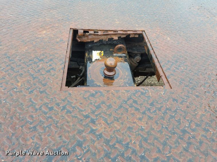 image for item MO9545 2014 Dodge Ram 5500HD  Crew Cab flatbed truck