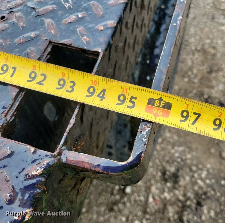 image for item MO9545 2014 Dodge Ram 5500HD  Crew Cab flatbed truck