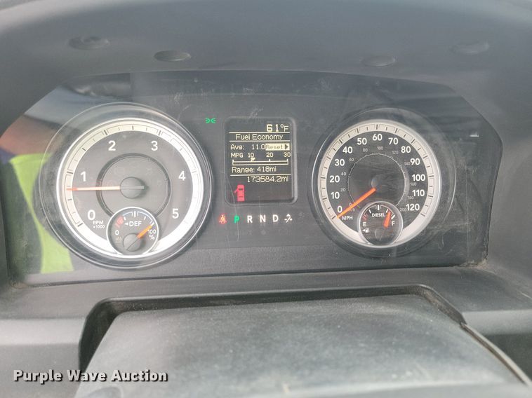 image for item MO9545 2014 Dodge Ram 5500HD  Crew Cab flatbed truck