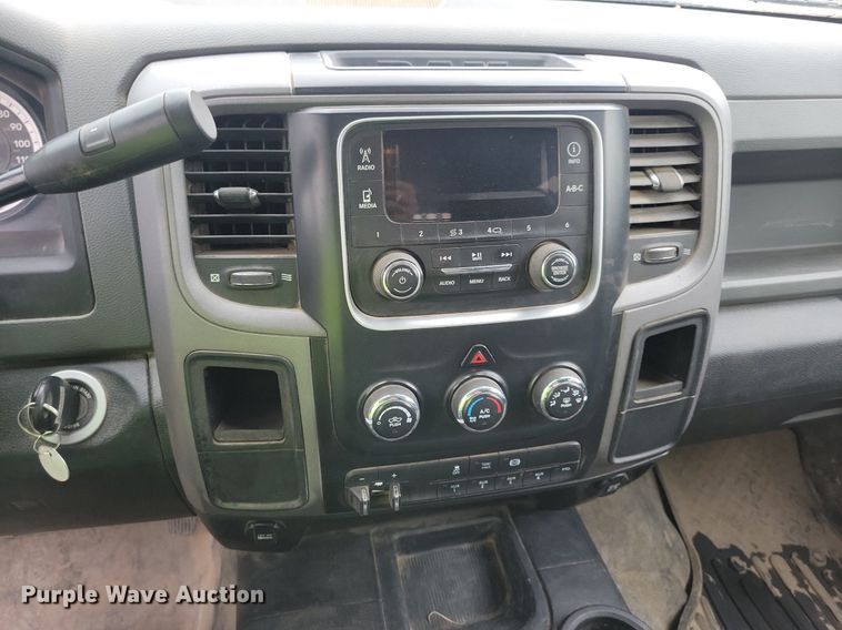 image for item MO9545 2014 Dodge Ram 5500HD  Crew Cab flatbed truck