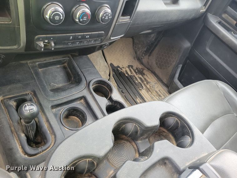 image for item MO9545 2014 Dodge Ram 5500HD  Crew Cab flatbed truck