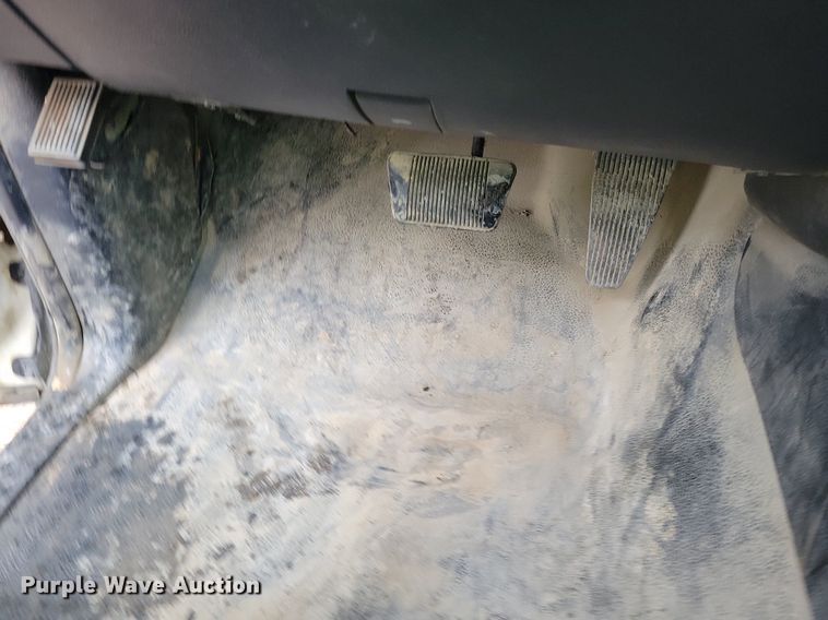 image for item MO9545 2014 Dodge Ram 5500HD  Crew Cab flatbed truck