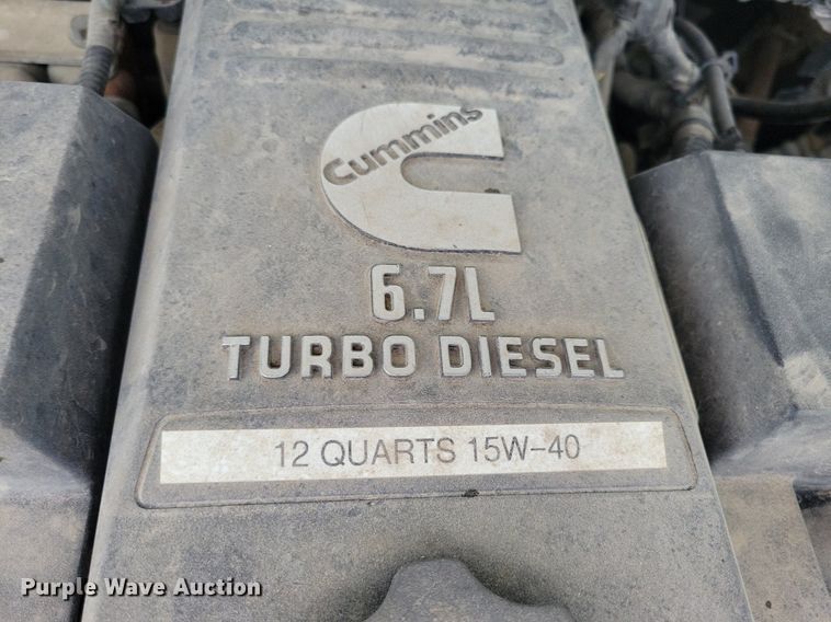 image for item MO9545 2014 Dodge Ram 5500HD  Crew Cab flatbed truck