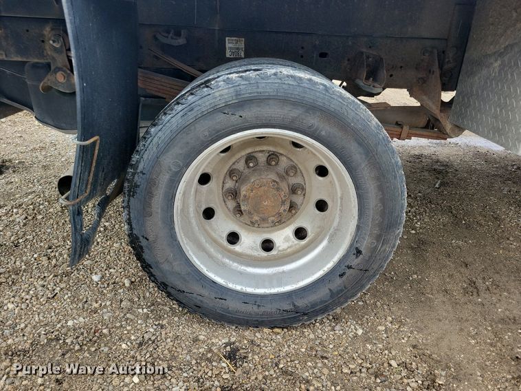 image for item MO9545 2014 Dodge Ram 5500HD  Crew Cab flatbed truck