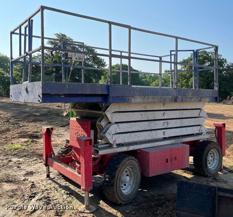 image for item MR9096 Skyjack SJ7135  scissor lift