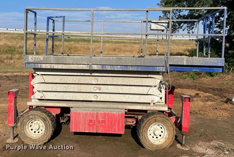 image for item MR9096 Skyjack SJ7135  scissor lift