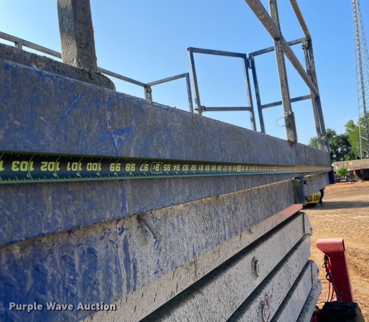 image for item MR9096 Skyjack SJ7135  scissor lift