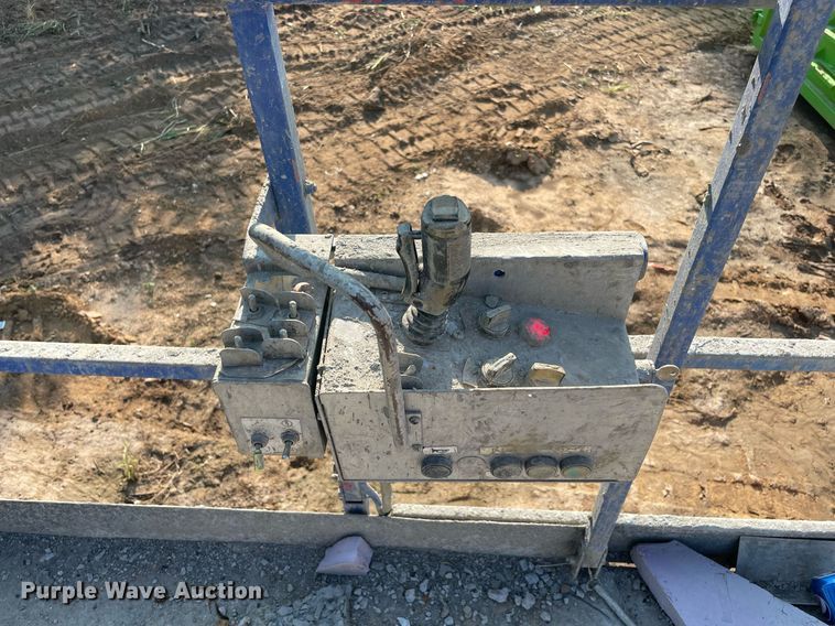 image for item MR9096 Skyjack SJ7135  scissor lift