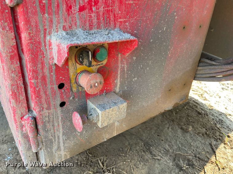 image for item MR9096 Skyjack SJ7135  scissor lift