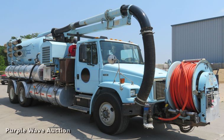 image for item MW9784 1999 Freightliner FL80  combination sewer jetter truck