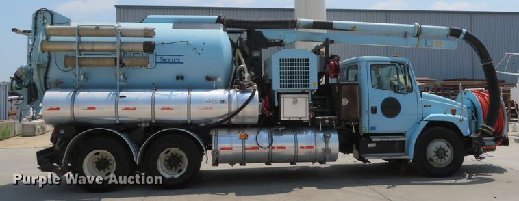 image for item MW9784 1999 Freightliner FL80  combination sewer jetter truck