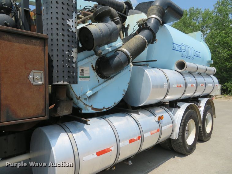 image for item MW9784 1999 Freightliner FL80  combination sewer jetter truck