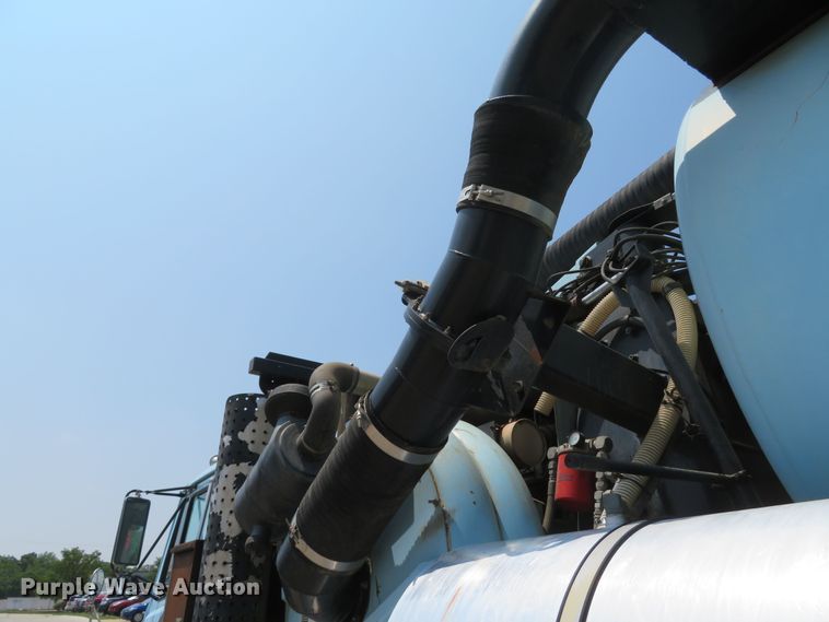 image for item MW9784 1999 Freightliner FL80  combination sewer jetter truck