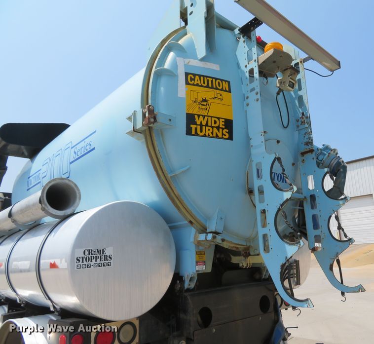 image for item MW9784 1999 Freightliner FL80  combination sewer jetter truck