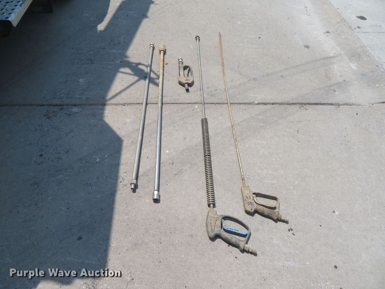 image for item MW9784 1999 Freightliner FL80  combination sewer jetter truck