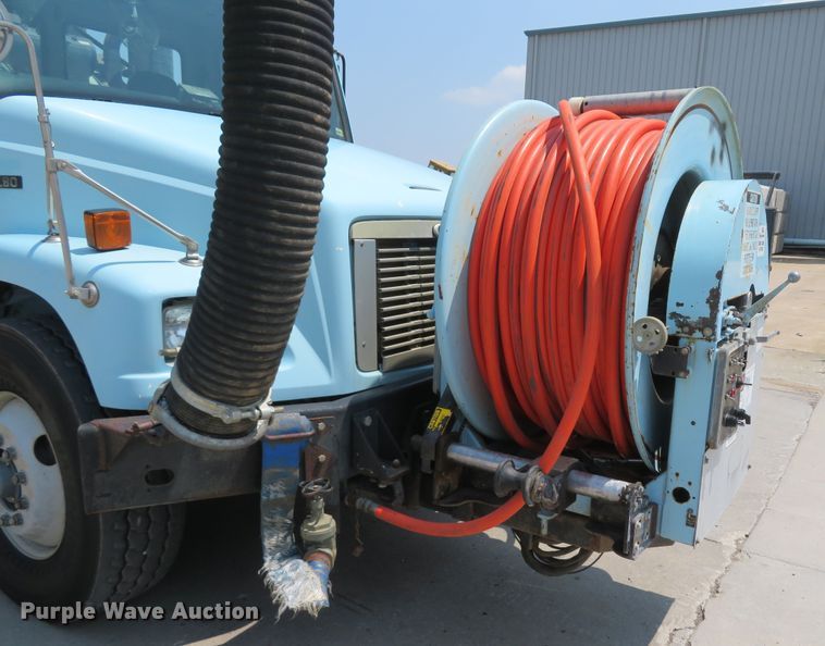 image for item MW9784 1999 Freightliner FL80  combination sewer jetter truck