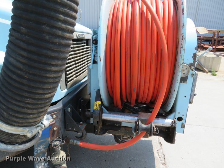 image for item MW9784 1999 Freightliner FL80  combination sewer jetter truck