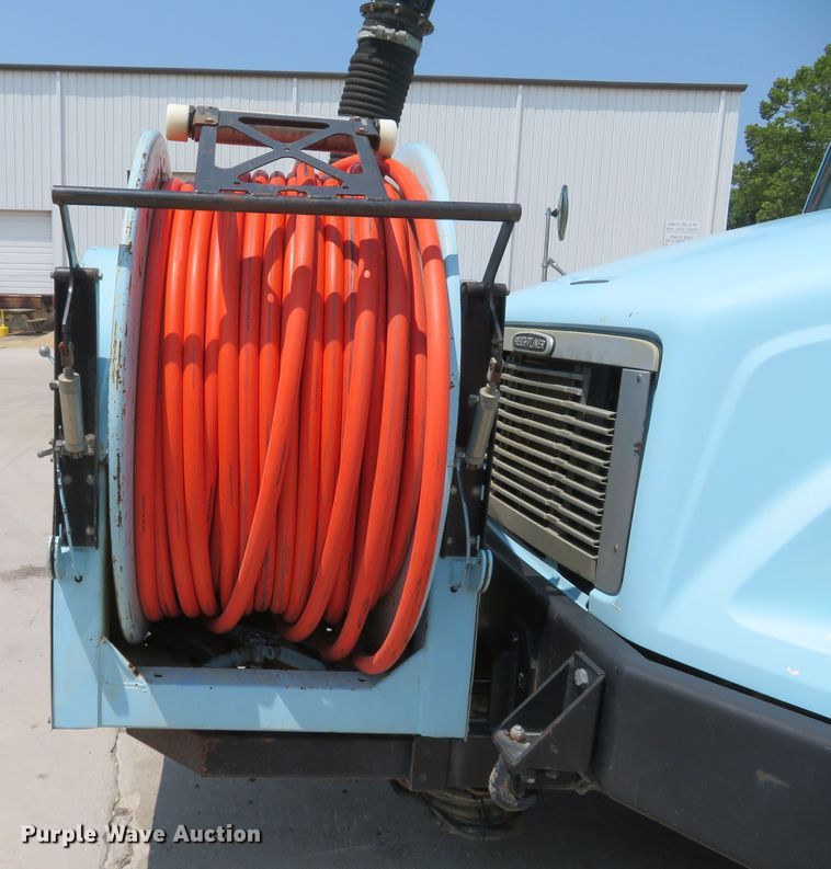 image for item MW9784 1999 Freightliner FL80  combination sewer jetter truck