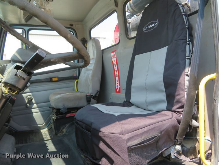 image for item MW9784 1999 Freightliner FL80  combination sewer jetter truck