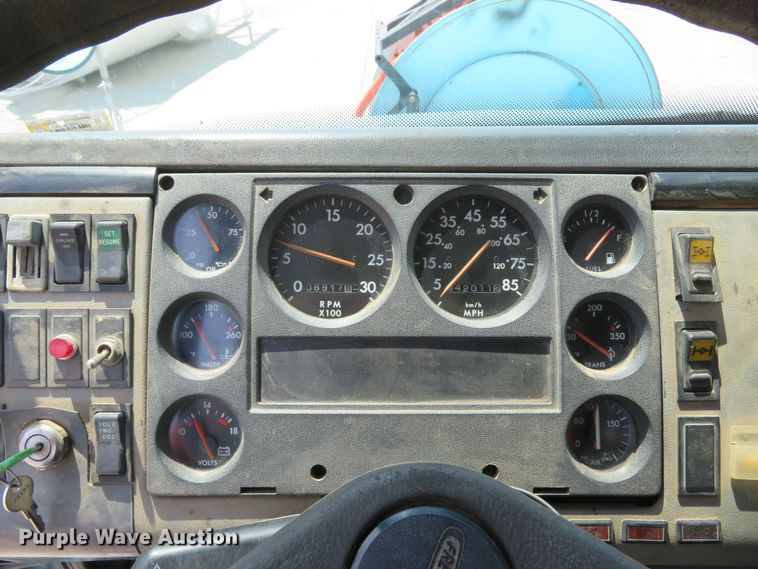 image for item MW9784 1999 Freightliner FL80  combination sewer jetter truck