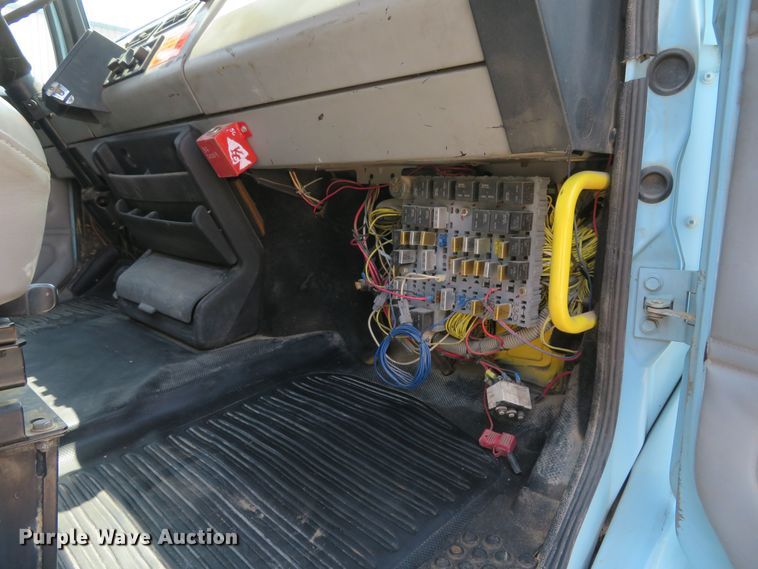 image for item MW9784 1999 Freightliner FL80  combination sewer jetter truck