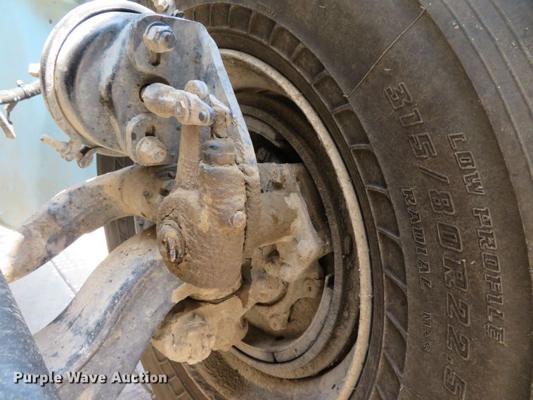 image for item MW9784 1999 Freightliner FL80  combination sewer jetter truck