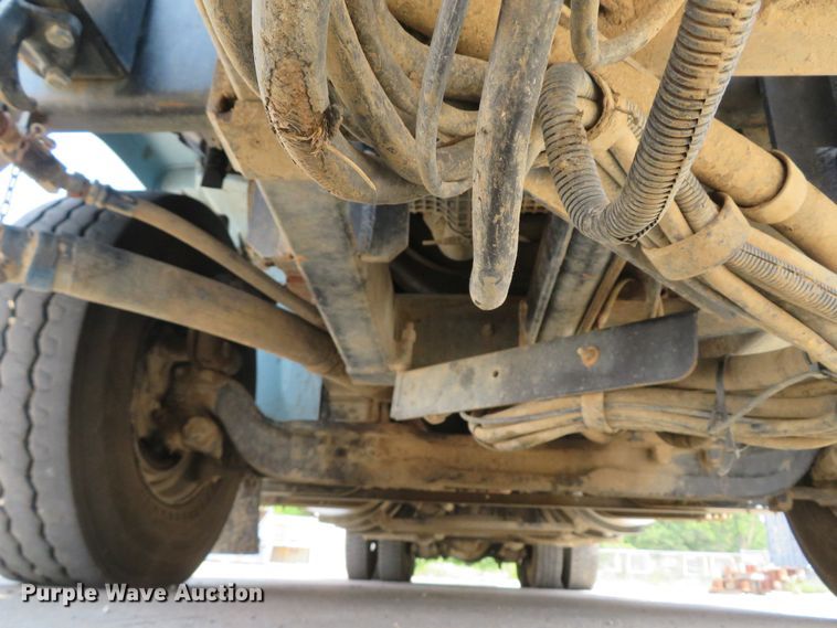 image for item MW9784 1999 Freightliner FL80  combination sewer jetter truck