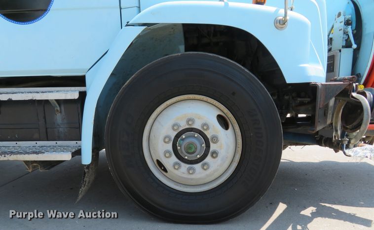 image for item MW9784 1999 Freightliner FL80  combination sewer jetter truck