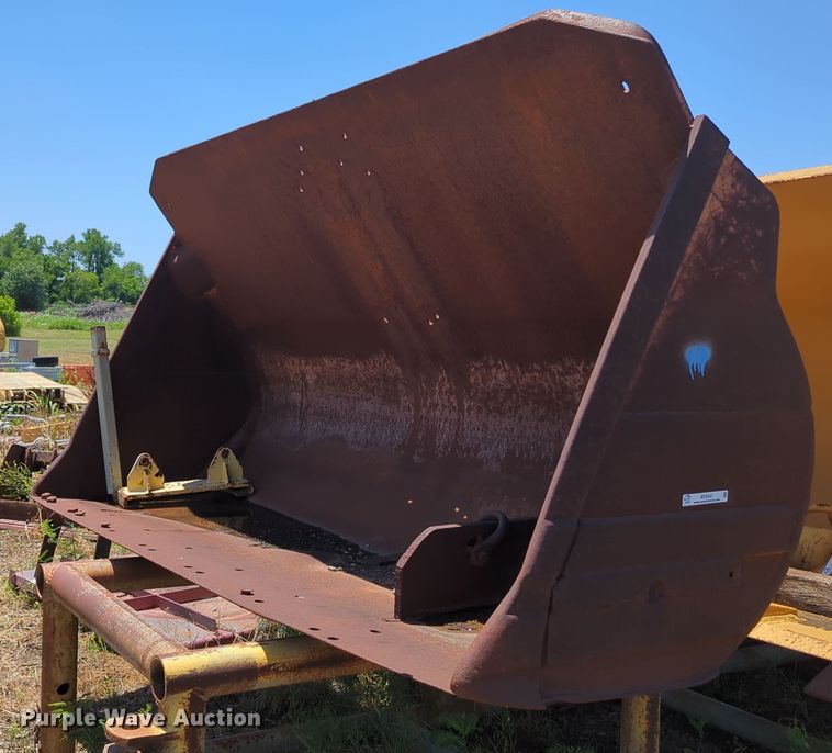 image for item MY9341 9' W bucket