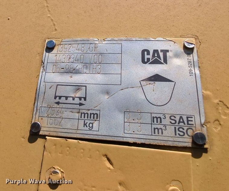 image for item MY9342 Caterpillar  9' W bucket