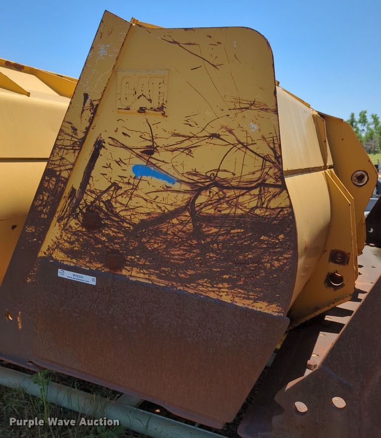 image for item MY9343 Caterpillar  9' W bucket