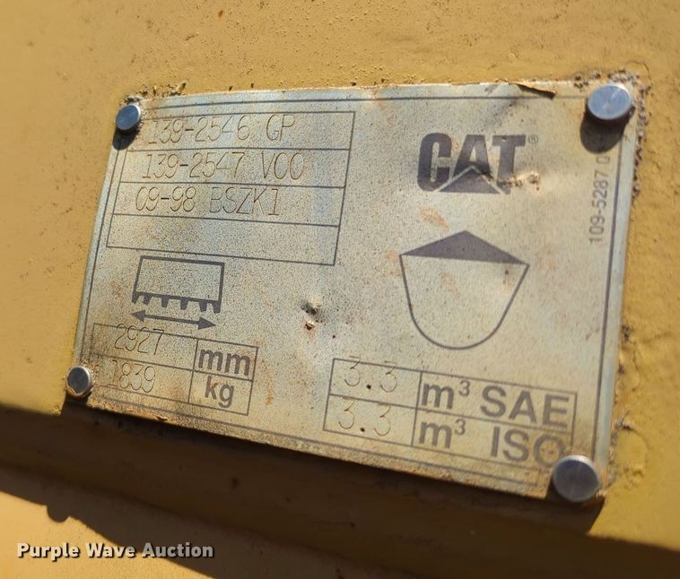 image for item MY9343 Caterpillar  9' W bucket