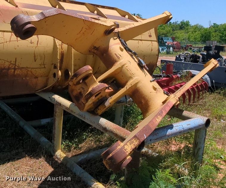 image for item MY9345 Loader arms