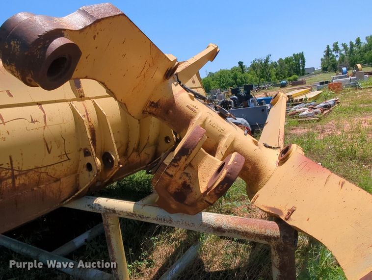 image for item MY9345 Loader arms