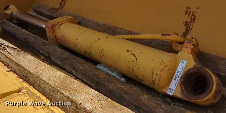 image for item MY9346 Lift cylinder