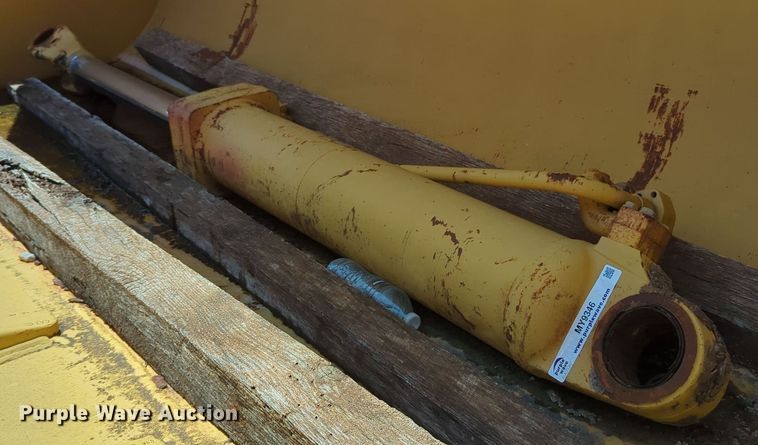 image for item MY9346 Lift cylinder