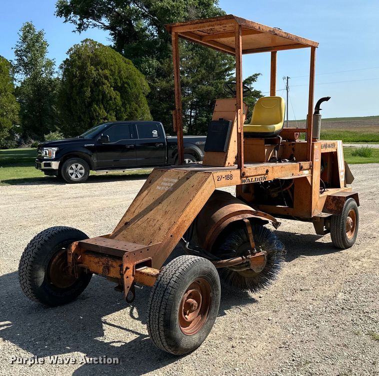 image for item NP9722 Waldon Sweepmaster  broom