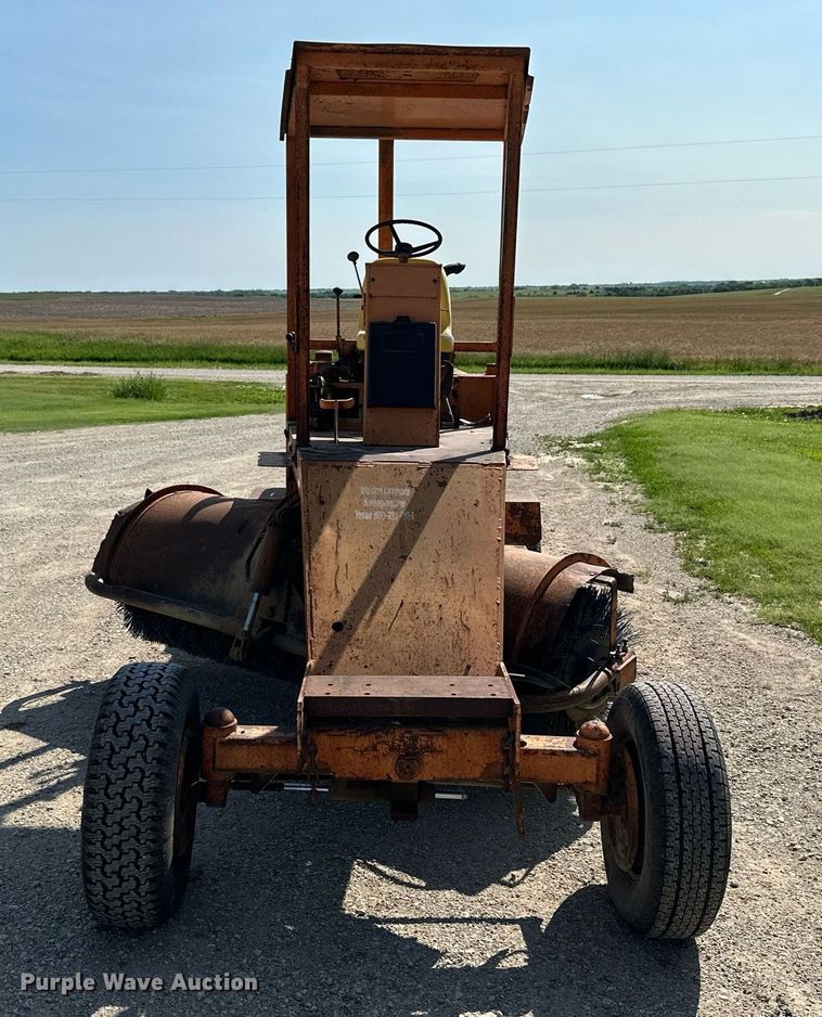 image for item NP9722 Waldon Sweepmaster  broom