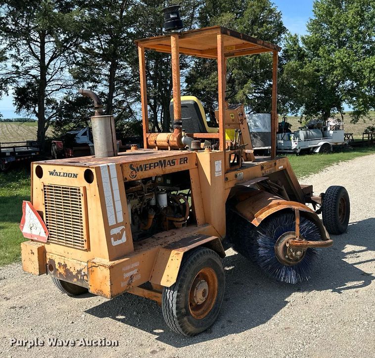 image for item NP9722 Waldon Sweepmaster  broom