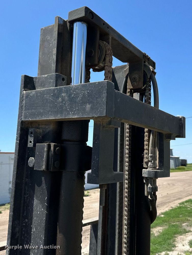 image for item NP9741 Caterpillar VC60DSA  forklift