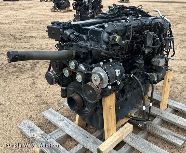 image for item NY9235 MAN D2676LE137  engine