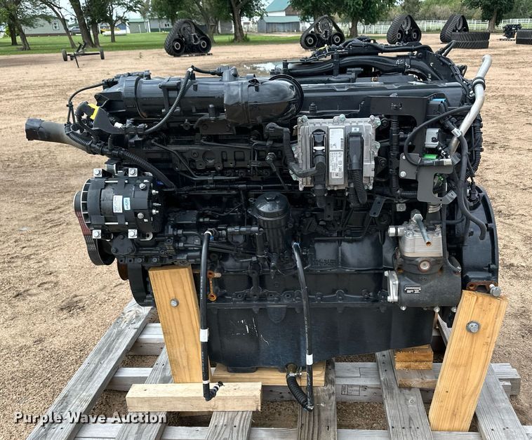 image for item NY9235 MAN D2676LE137  engine