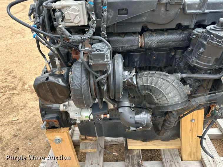 image for item NY9235 MAN D2676LE137  engine