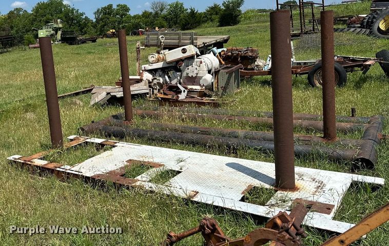 image for item OC9002 (4) skids