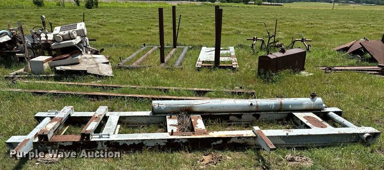 image for item OC9002 (4) skids