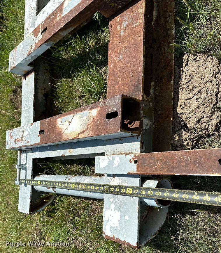 image for item OC9002 (4) skids