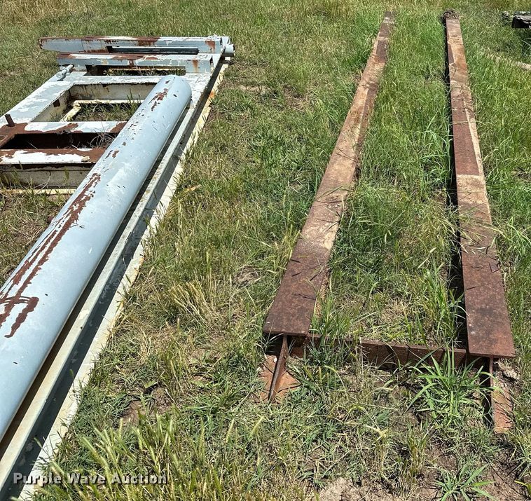 image for item OC9002 (4) skids