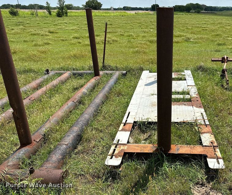 image for item OC9002 (4) skids