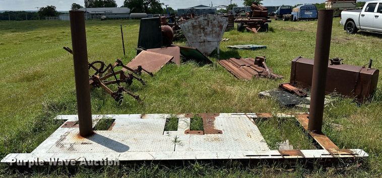 image for item OC9002 (4) skids