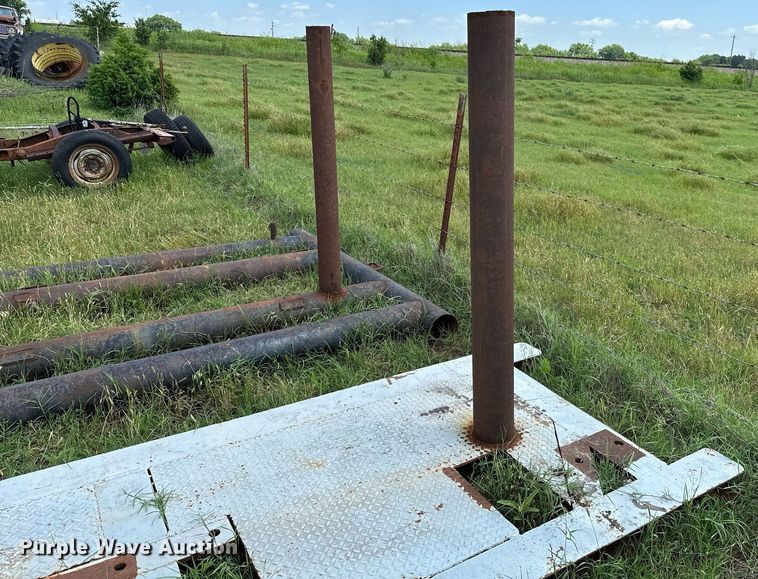 image for item OC9002 (4) skids